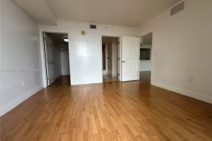 900 SW 8th St, Miami, FL 33130 - Photo 22