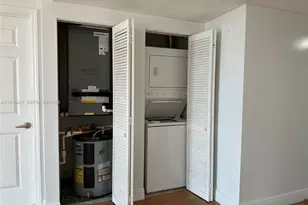 900 SW 8th St, Miami, FL 33130 - Photo 24