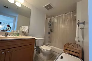 900 SW 8th St, Miami, FL 33130 - Photo 10