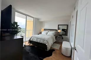 900 SW 8th St, Miami, FL 33130 - Photo 10