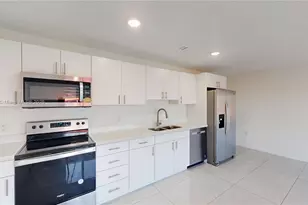 14546 SW 260th St, Homestead, FL 33032 - Photo 2