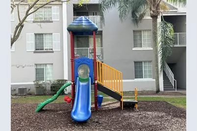 777 SW 111th Way #202, Pembroke Pines, FL 33025 - Photo 4