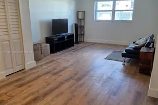 7440 Harding Ave, Miami Beach, FL 33141 - Photo 14