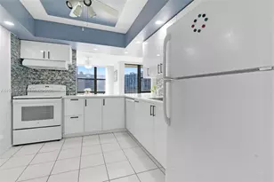 1000 Parkview Dr, Hallandale Beach, FL 33009 - Photo 12