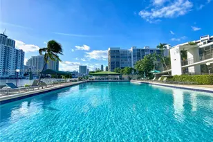 1000 Parkview Dr, Hallandale Beach, FL 33009 - Photo 26