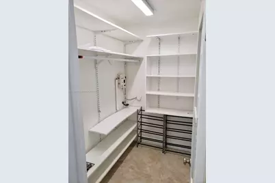 1860 Venice Park Dr #107, North Miami, FL 33181 - Photo 8