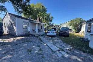 1080 NW 65th St, Miami, FL 33150 - Photo 4