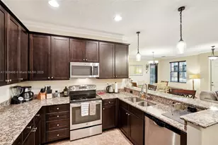 9064 Capistrano St N, Naples, FL 34113 - Photo 10