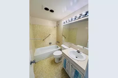 119 Salisbury #E, West Palm Beach, FL 33417 - Photo 8