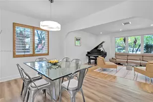 19694 NE 23rd Ct, Miami, FL 33180 - Photo 18