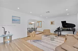 19694 NE 23rd Ct, Miami, FL 33180 - Photo 14