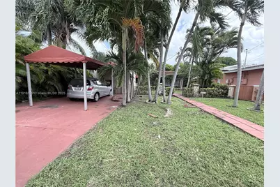 9125 Byron Ave, Surfside, FL 33154 - Photo 2