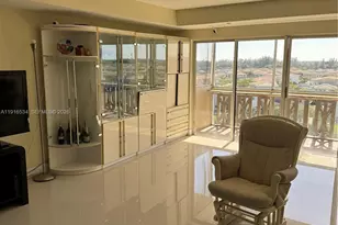 800 NE 195th St, Miami, FL 33179 - Photo 1