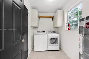 1253 NW 44th St, Miami, FL 33142 - Photo 18