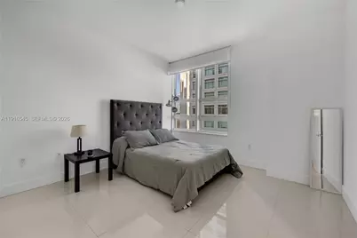 950 Brickell Bay Dr #1404, Miami, FL 33131 - Photo 24