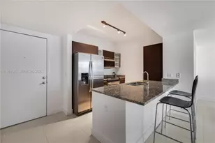 950 Brickell Bay Dr, Miami, FL 33131 - Photo 10