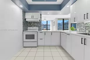 1000 Parkview Dr, Hallandale Beach, FL 33009 - Photo 10