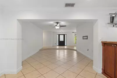 10485 SW 109th St, Miami, FL 33176 - Photo 8