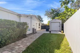 10485 SW 109th St, Miami, FL 33176 - Photo 34