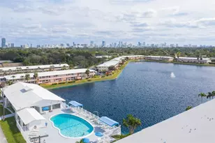 900 SW 11th Ave, Hallandale Beach, FL 33009 - Photo 6