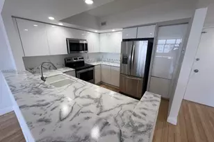 5600 Collins Ave, Miami Beach, FL 33140 - Photo 14