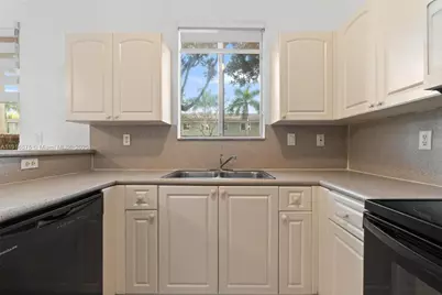 1406 SE 26th Ct #311, Homestead, FL 33035 - Photo 14