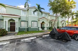 1406 SE 26th Ct, Homestead, FL 33035 - Photo 2