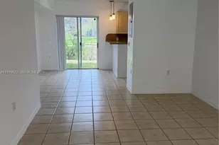 2199 NW 77th Way, Pembroke Pines, FL 33024 - Photo 12