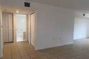 2199 NW 77th Way, Pembroke Pines, FL 33024 - Photo 20