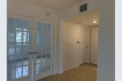 2199 NW 77th Way #104, Pembroke Pines, FL 33024 - Photo 4