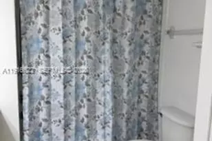 2199 NW 77th Way, Pembroke Pines, FL 33024 - Photo 10