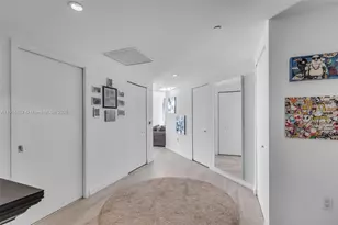 55 SW 9th St, Miami, FL 33130 - Photo 2