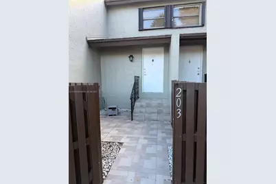 [Address not provided], Miami, FL 33172 - Photo 2
