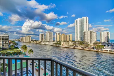800 Parkview Dr #821, Hallandale Beach, FL 33009 - Photo 1