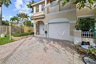 10191 NW 32nd Terrace, Doral, FL 33172 - Photo 2