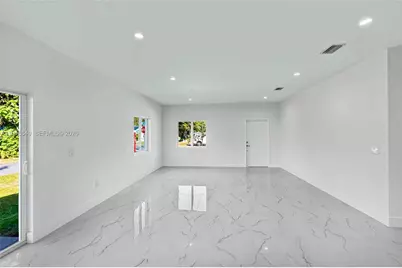 1346 NW 44th St, Miami, FL 33142 - Photo 26