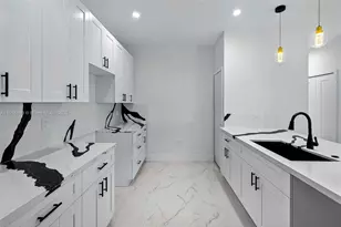 1346 NW 44th St, Miami, FL 33142 - Photo 14