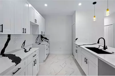 1346 NW 44th St, Miami, FL 33142 - Photo 20