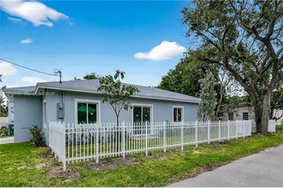 1346 NW 44th St, Miami, FL 33142 - Photo 6