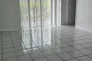 13707 Kendale Lakes Cir, Miami, FL 33183 - Photo 14