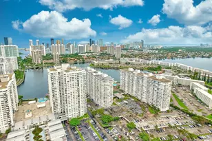 2750 NE 183rd St, Aventura, FL 33160 - Photo 8