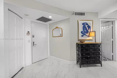3500 Mystic Pointe Dr #604, Aventura, FL 33180 - Photo 2