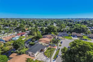 6431 SW 19th St, North Lauderdale, FL 33068 - Photo 10