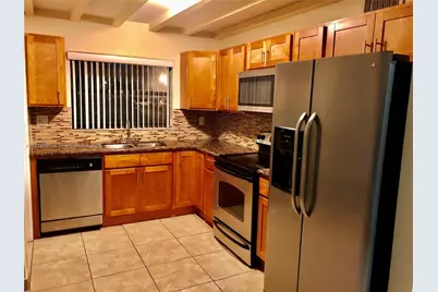 9722 NW 6th Ln, Miami, FL 33172 - Photo 10