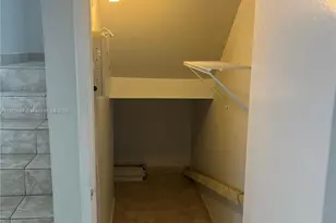 9722 NW 6th Ln, Miami, FL 33172 - Photo 32