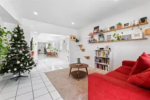 2262 NW 4th St, Miami, FL 33125 - Photo 4