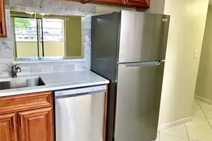 4270 NW 40th St, Lauderdale Lakes, FL 33319 - Photo 30