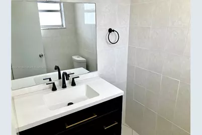 4270 NW 40th St #103, Lauderdale Lakes, FL 33319 - Photo 8