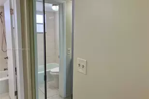 4270 NW 40th St, Lauderdale Lakes, FL 33319 - Photo 54