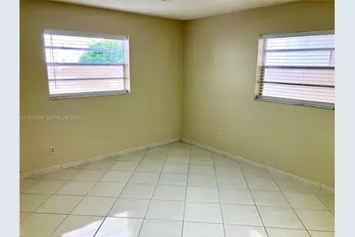 4270 NW 40th St #103, Lauderdale Lakes, FL 33319 - Photo 36